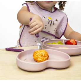 Babador Com Bolso Coletor Clingo Milky Babador Com Bolso Coletor Clingo Milky